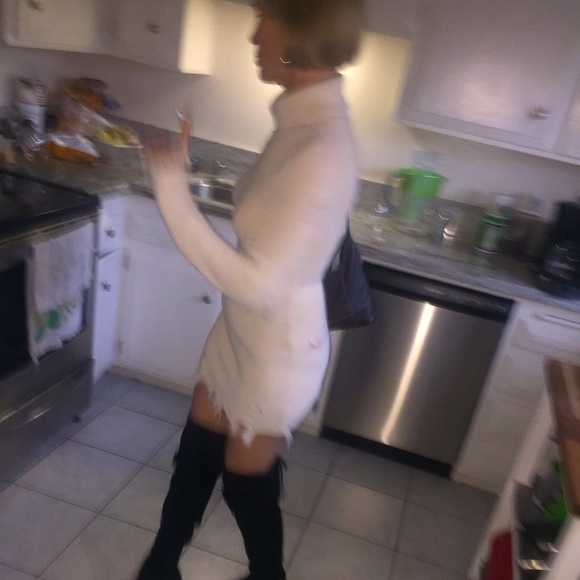 Lovers and Friends distress knit dress - Picture 5 of 10